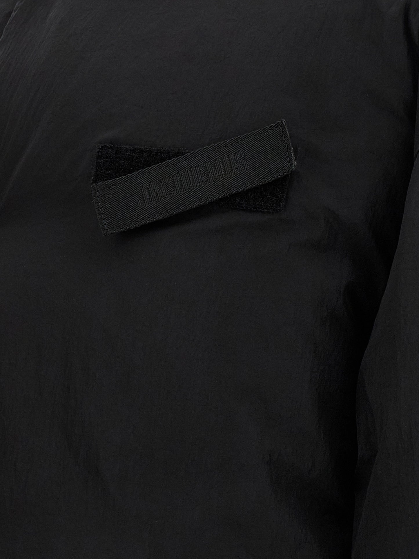 Jacquemus Schwarze Polyamid-Jacke in voller Länge